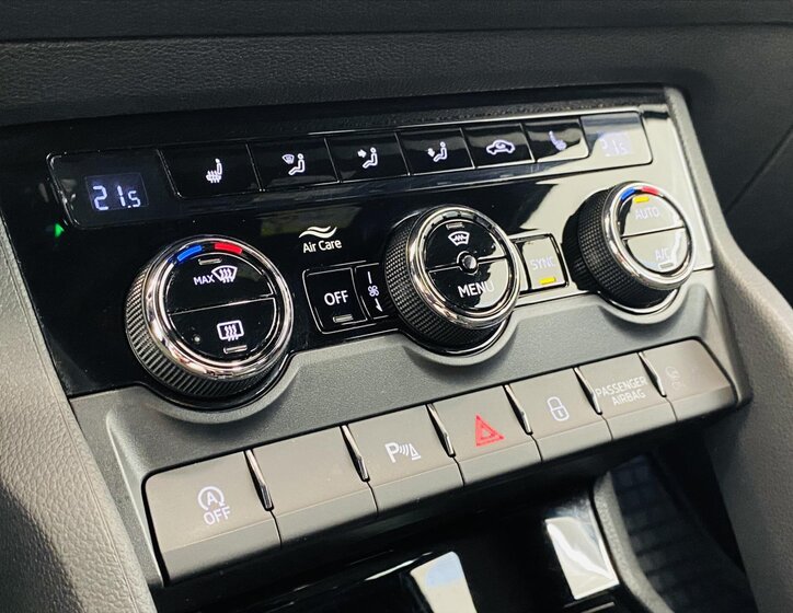 Škoda Karoq SUV / Terénní 1,5 l 110 kw