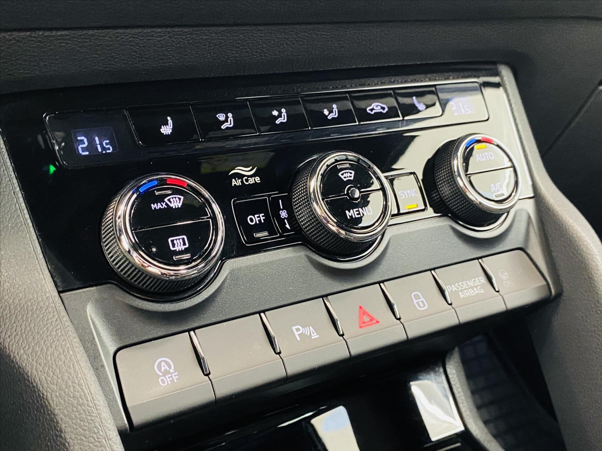 Škoda Karoq SUV / Terénní 1,5 l 110 kw