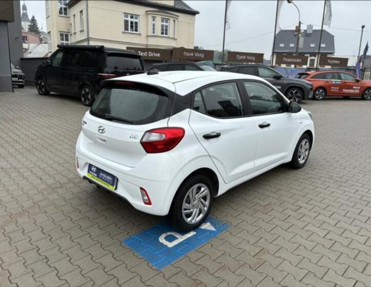 Hyundai i10 7