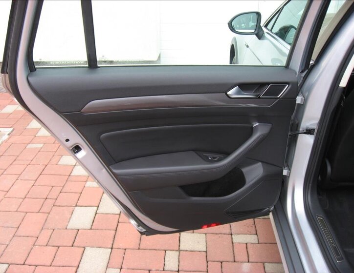 Volkswagen Passat 15