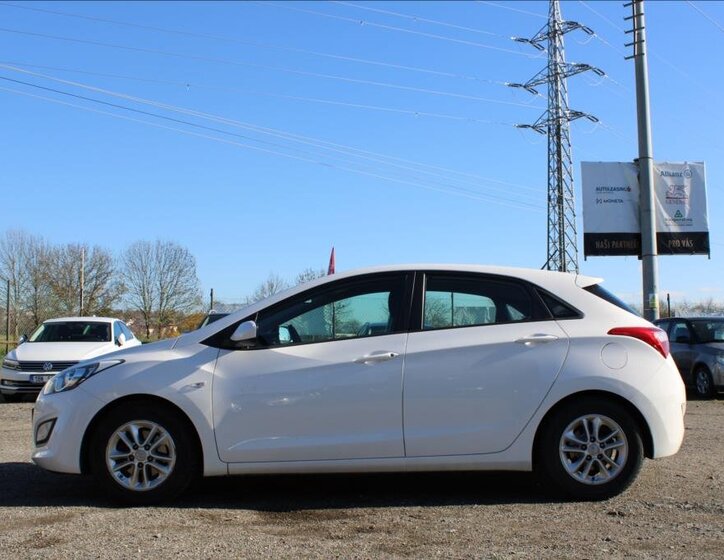 Hyundai i30 Hatchback 1,4 l 73 kw
