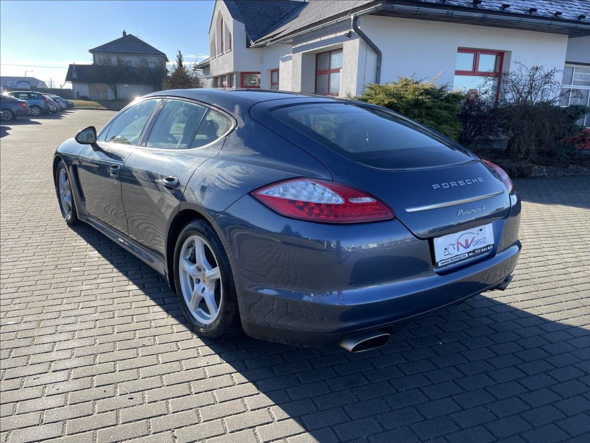 Porsche Panamera Hatchback 3,6 l 220 kw