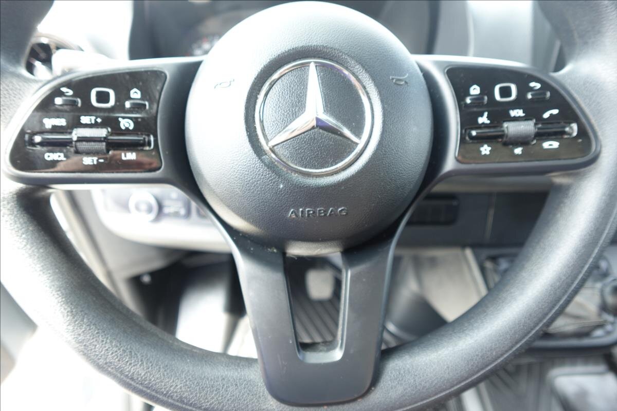 Mercedes-Benz Sprinter Valník 2,0 l 125 kw