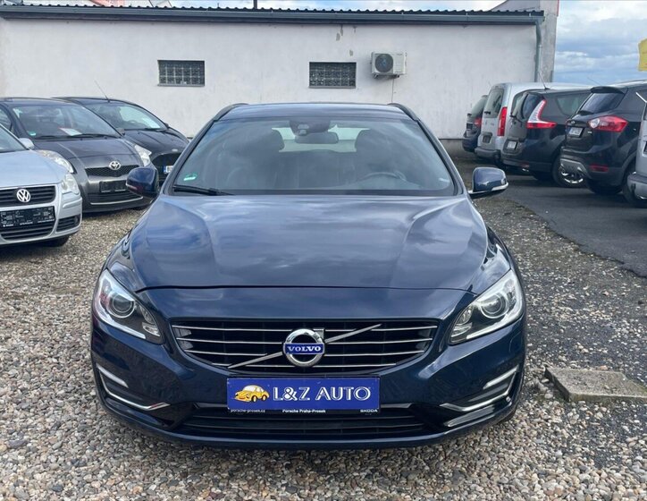 Volvo V60 Kombi 2,4 l 158 kw