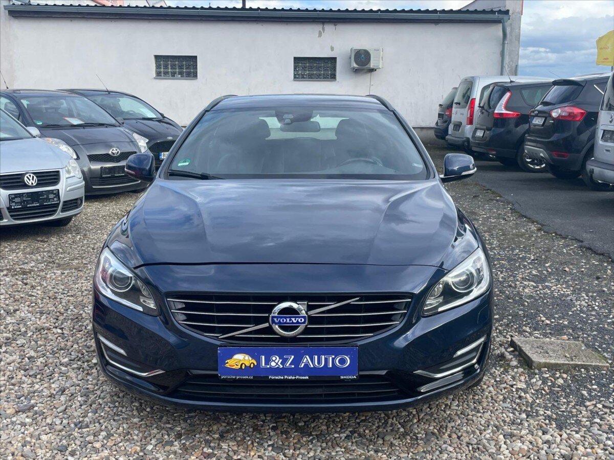 Volvo V60 Kombi 2,4 l 158 kw