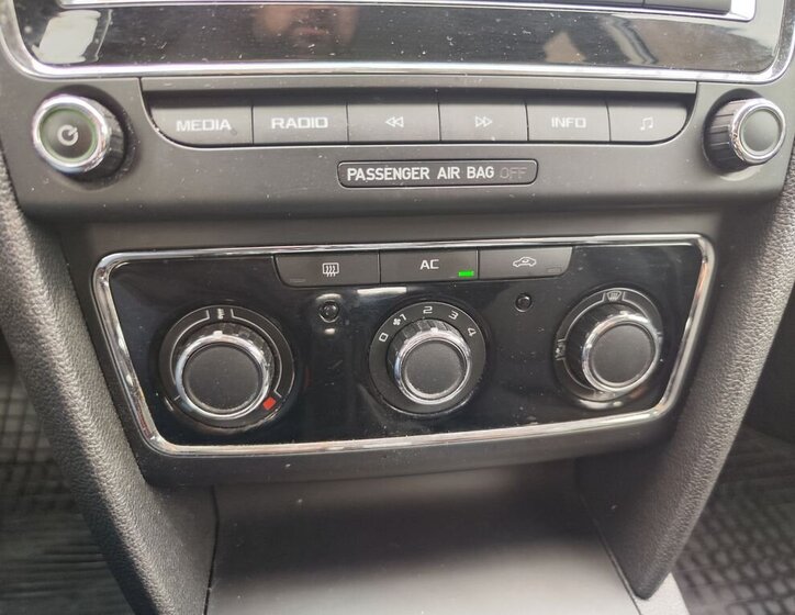 Škoda Superb Kombi 1,8 l 118 kw