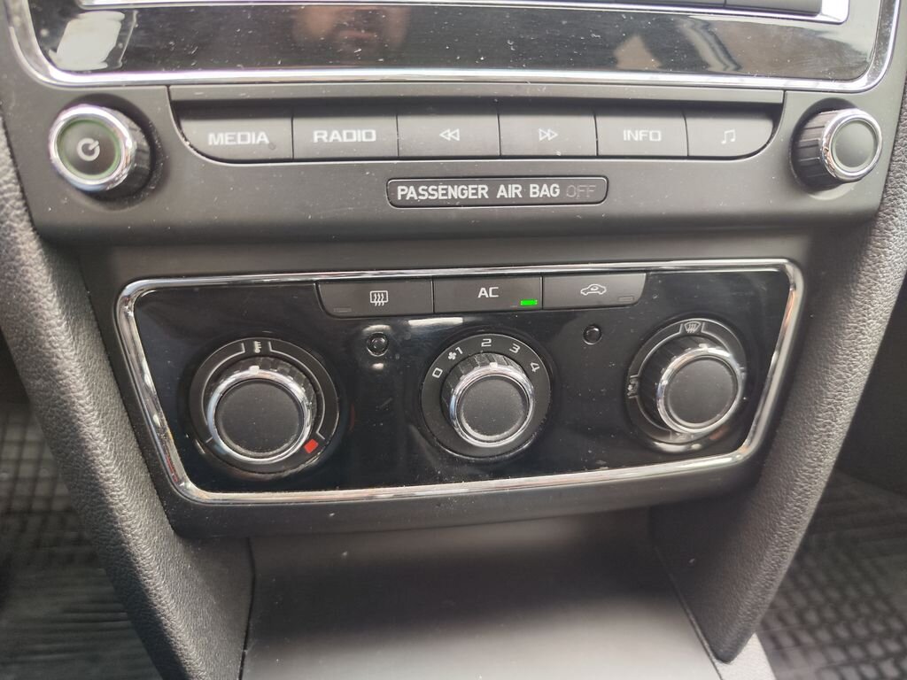 Škoda Superb Kombi 1,8 l 118 kw