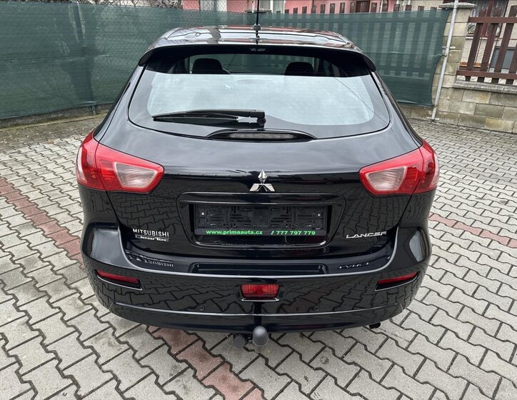 Mitsubishi Lancer Hatchback 1,6 l 86 kw