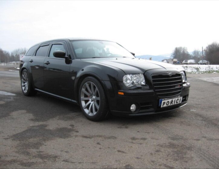 Chrysler 300C 3