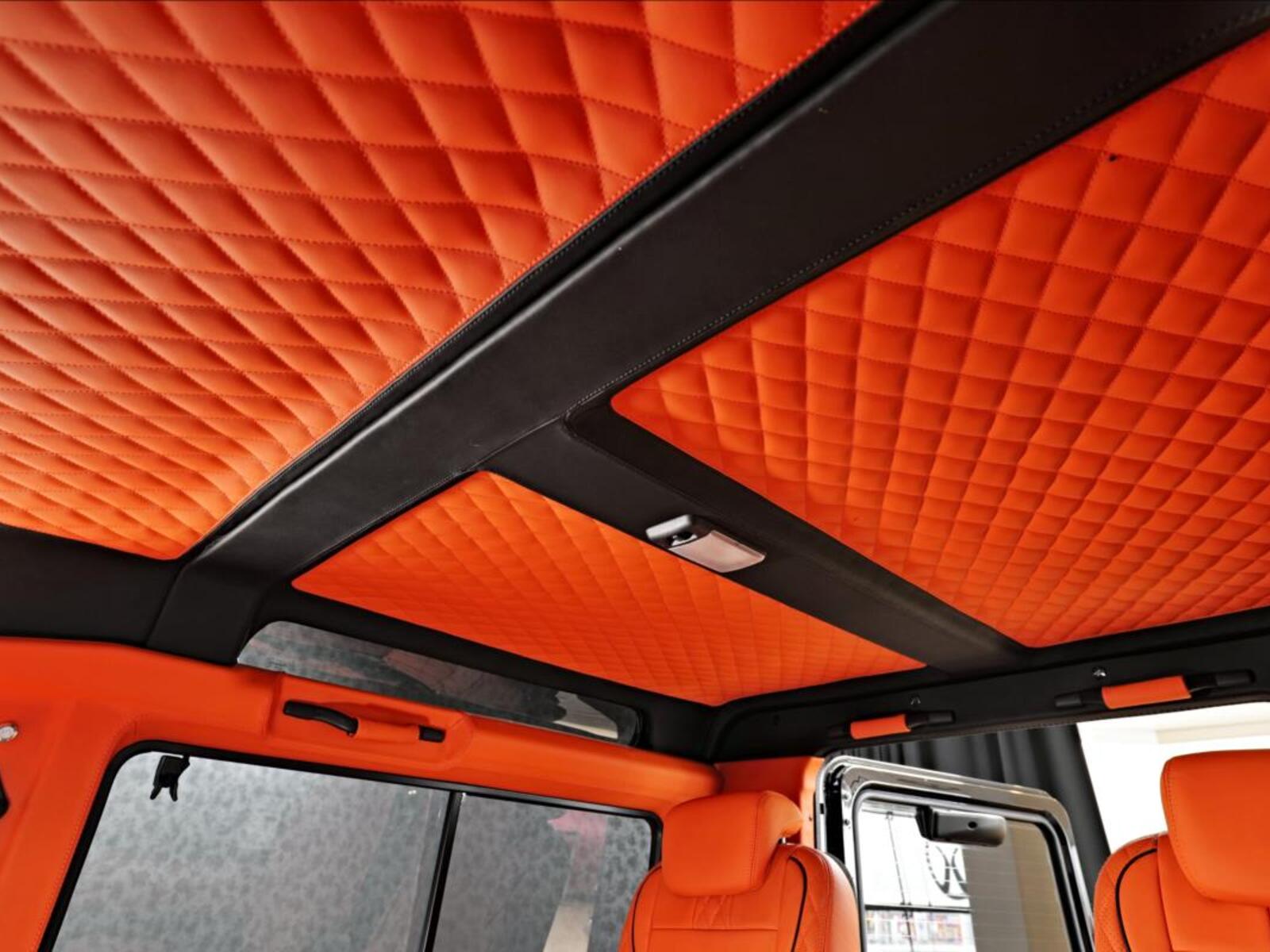 Land Rover Defender 28