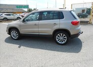 Volkswagen Tiguan 9