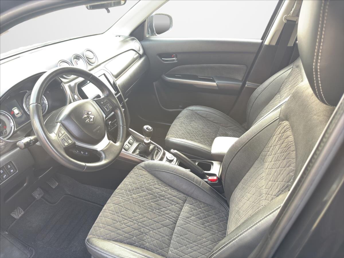 Suzuki Vitara SUV 1,4 l 103 kw