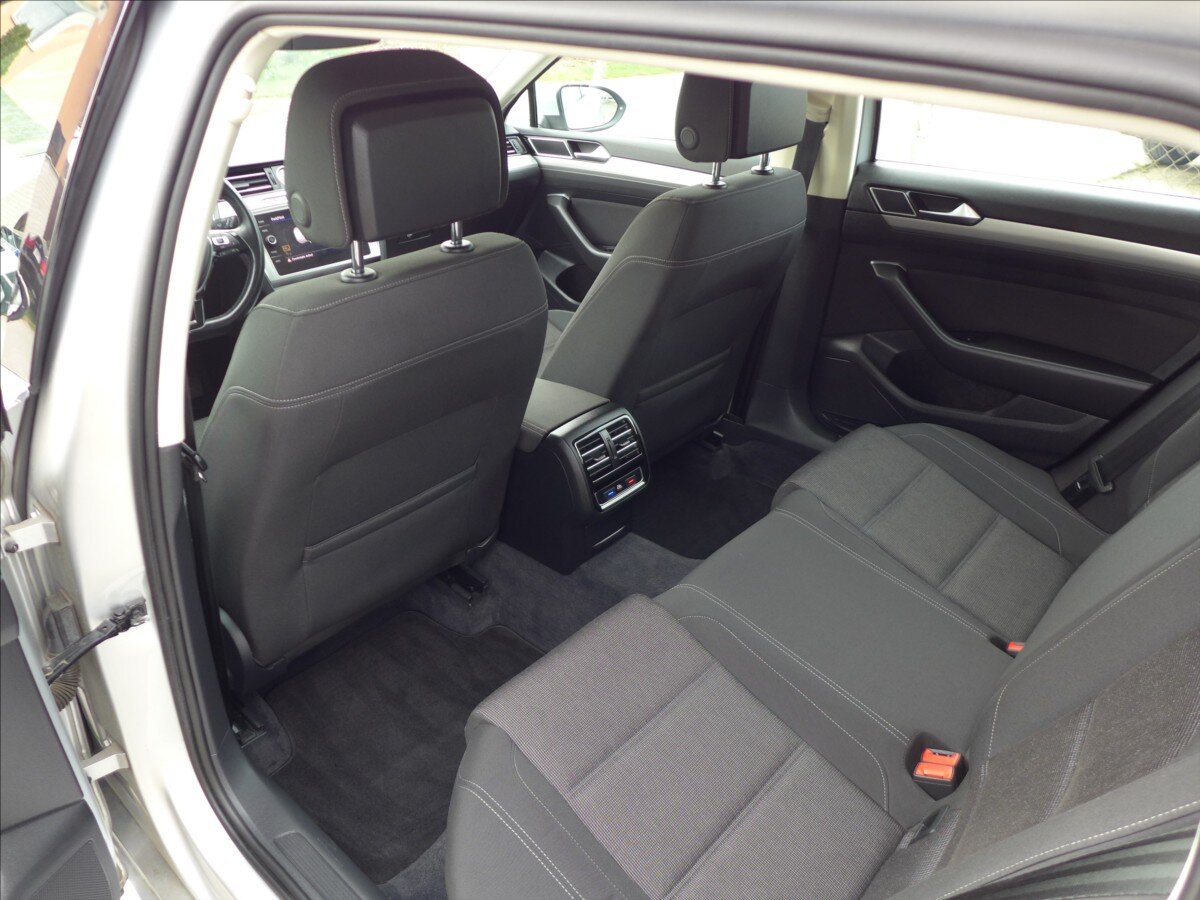 Volkswagen Passat Kombi 2,0 l 110 kw