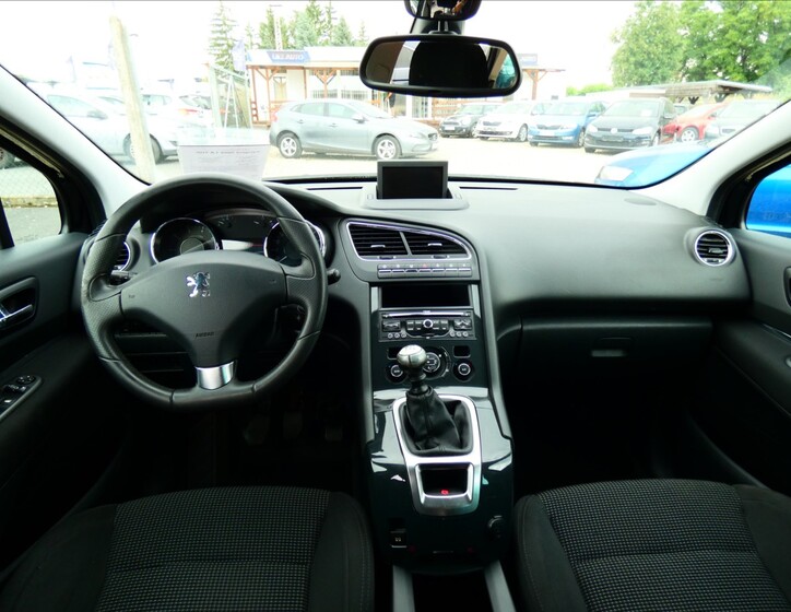 Peugeot 5008 8