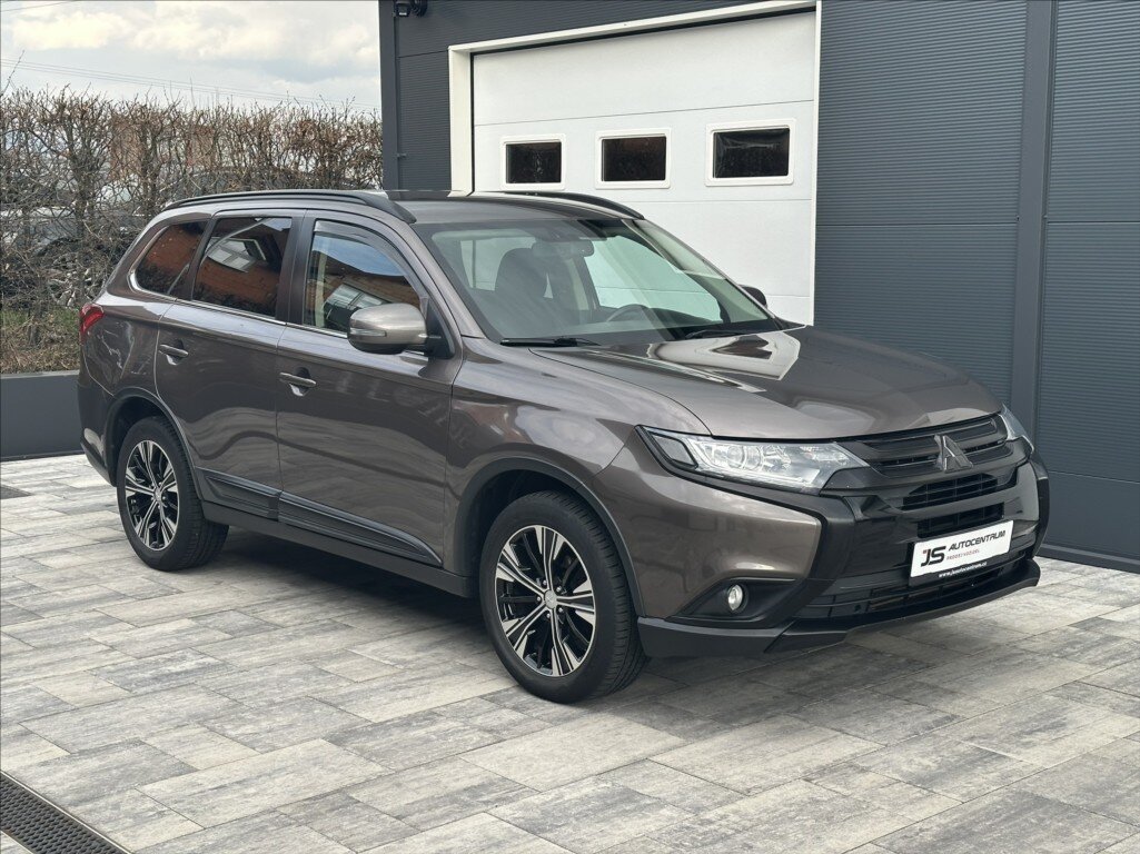 Mitsubishi Outlander SUV / Terénní 2,3 l 110 kw