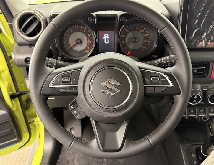 Suzuki Jimny SUV 1,5 l 75 kw