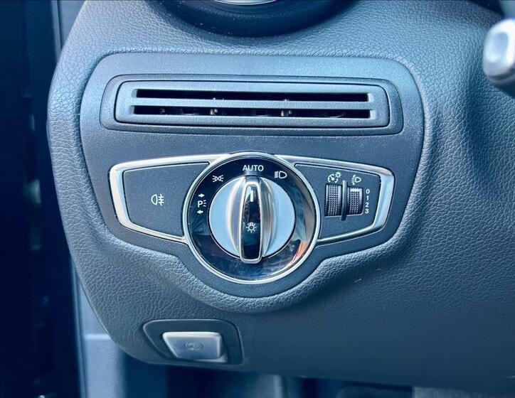 Mercedes-Benz Třídy C 40