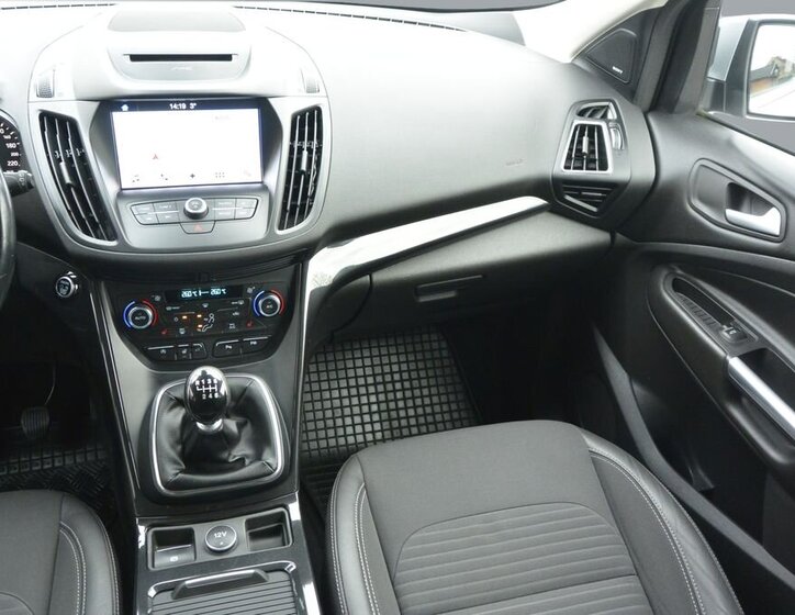 Ford Kuga SUV / Terénní 2,0 l 110 kw