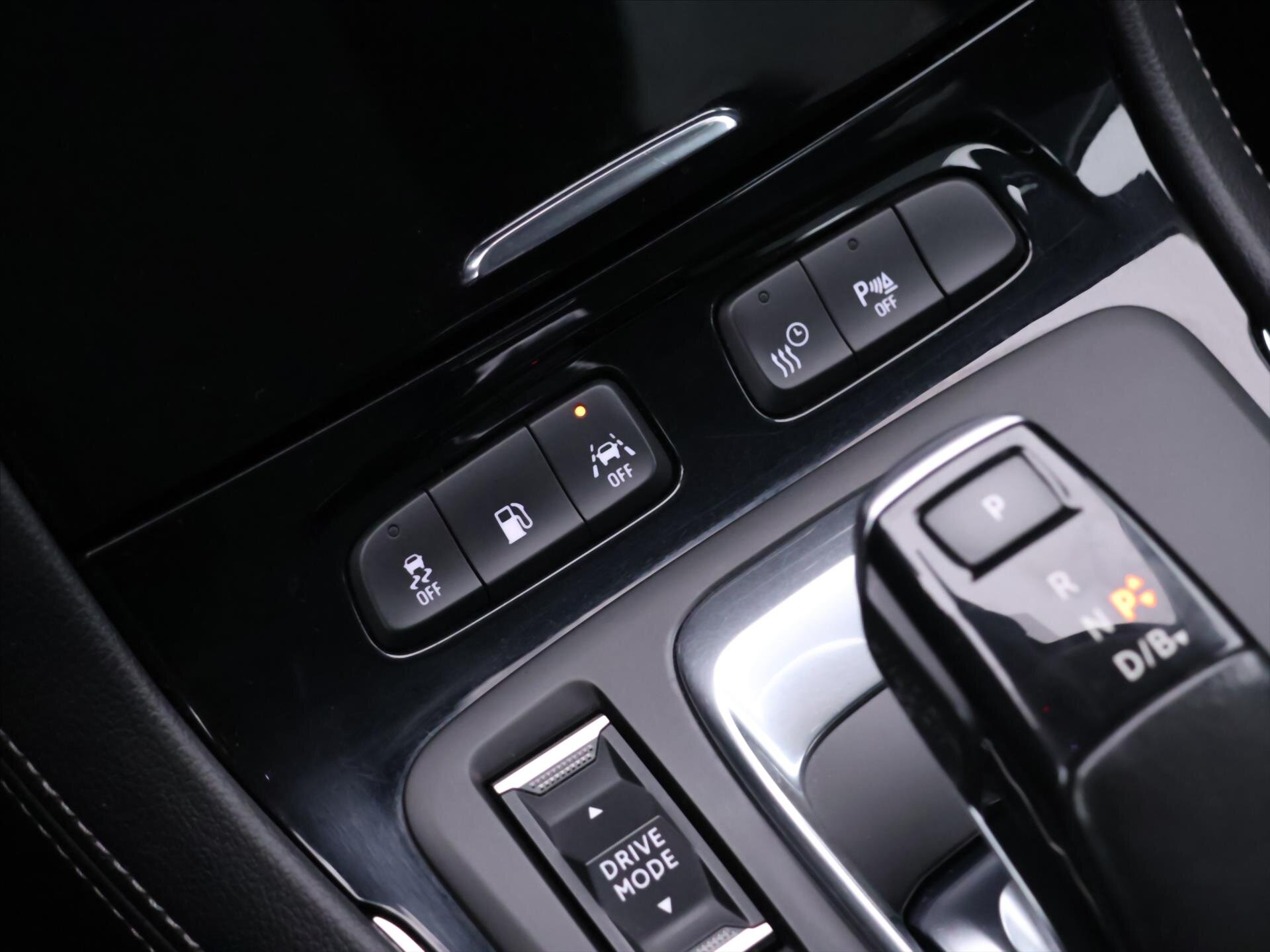 Opel Grandland X SUV / Terénní 1,6 l 147 kw