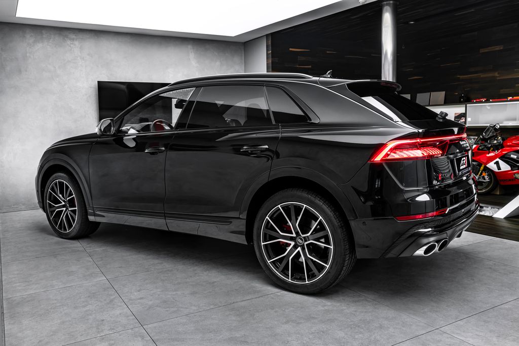 Audi SQ8