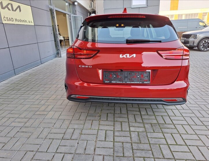 KIA Ceed 5