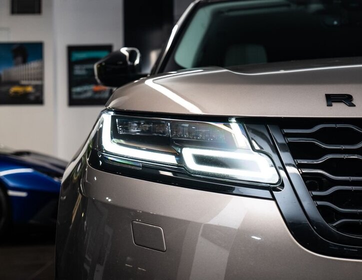 Land Rover Range Rover Velar SUV 3,0 l 221 kw