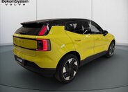Volvo EX30 SUV / Terénní 0,0 200 kw