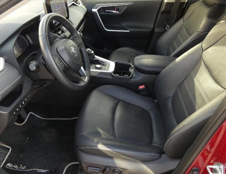 Toyota RAV4 SUV / Terénní 2,5 l 131 kw