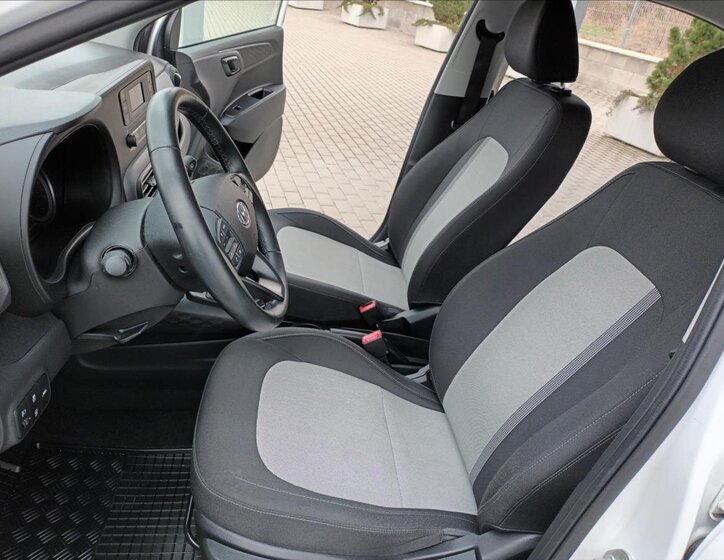 Hyundai i10 Hatchback 998,0 49 kw