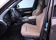 BMW X5 SUV / Terénní 4,4 l 423 kw
