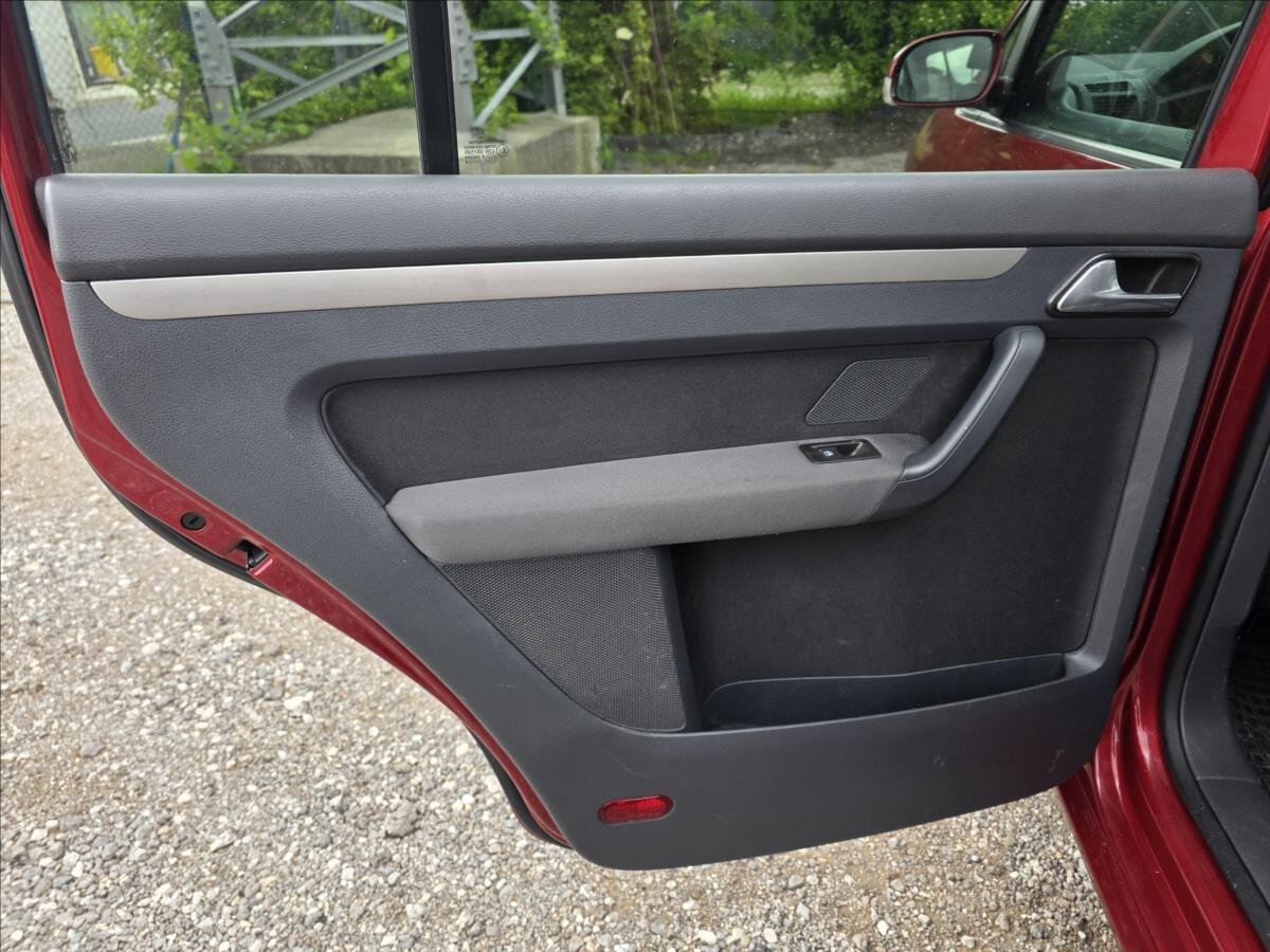 Volkswagen Touran Kombi 2,0 l 80 kw