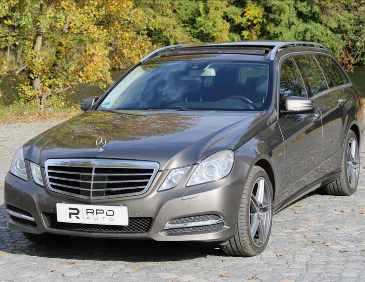 Mercedes-Benz Třídy E 1