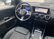 Mercedes-Benz Třídy B Hatchback 1,3 l 120 kw
