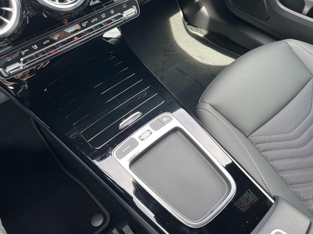 Mercedes-Benz Třídy A Hatchback 1,3 l 120 kw