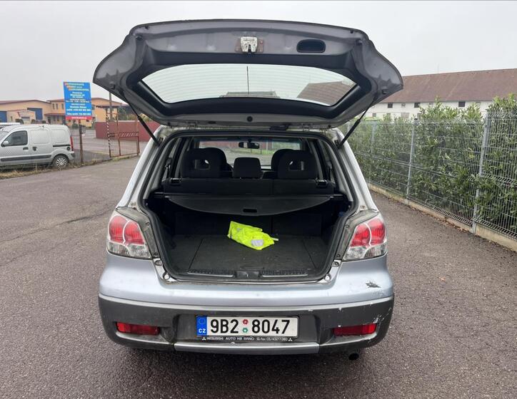 Mitsubishi Outlander 24