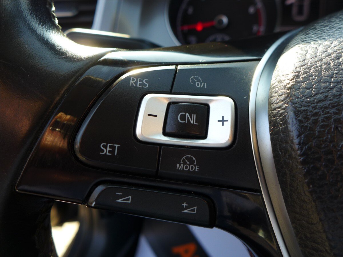 Volkswagen Golf Hatchback 1,2 l 63 kw