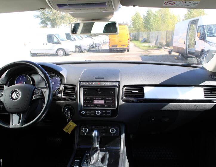 Volkswagen Touareg 14