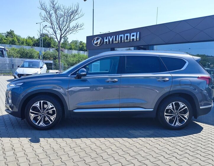Hyundai Santa Fe 8