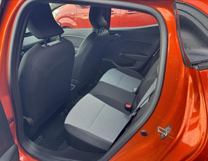 Renault Clio Hatchback 999,0 67 kw