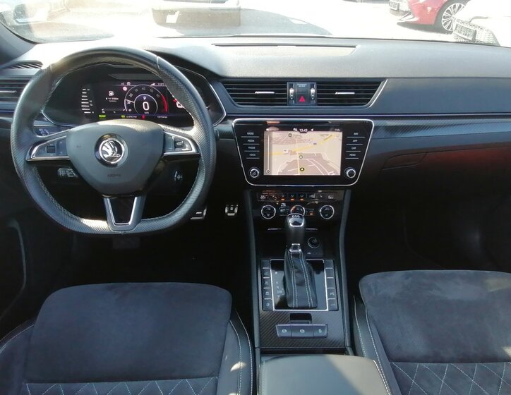 Škoda Superb Kombi 1,4 l 160 kw