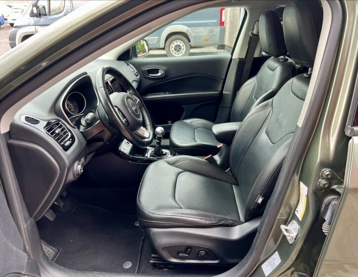 Jeep Compass 11