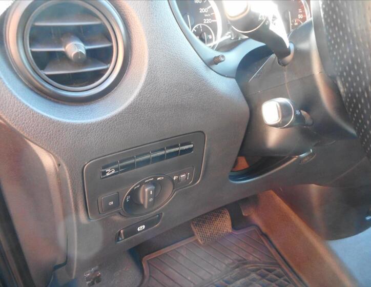 Mercedes-Benz Vito 11
