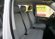 Volkswagen Transporter Kombi 2,0 l 62 kw