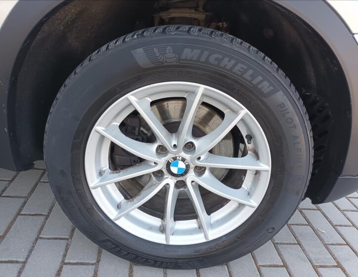 BMW X3 SUV / Terénní 2,0 l 135 kw