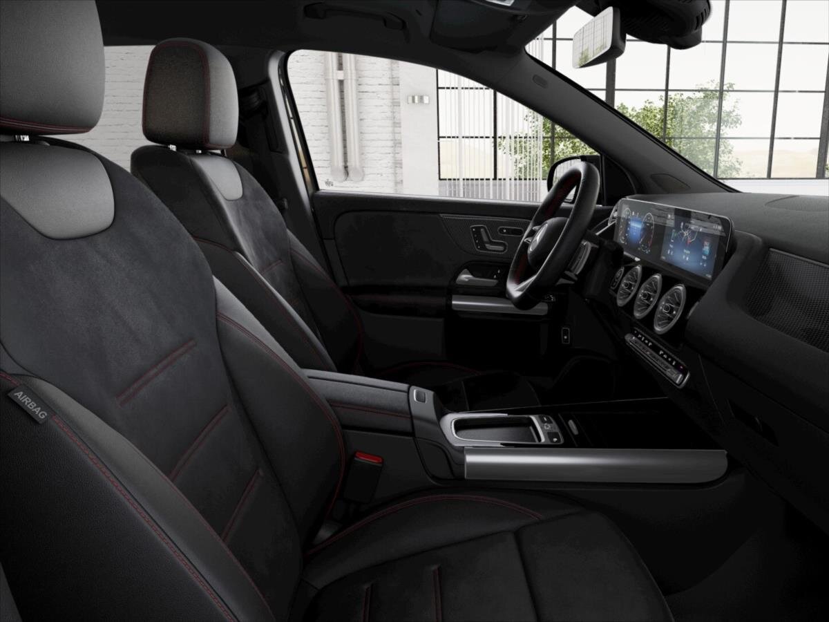 Mercedes-Benz GLA SUV 1,3 l 120 kw