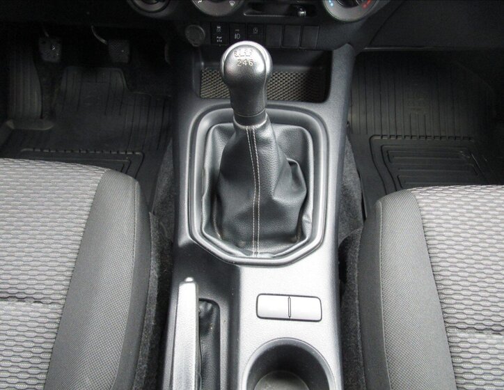 Toyota Hilux Ostatní 2,4 l 110 kw