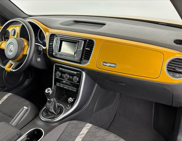 Volkswagen Beetle Hatchback 1,2 l 77 kw