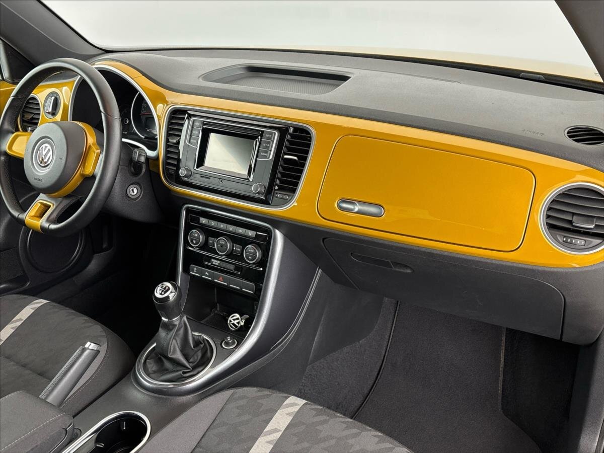 Volkswagen Beetle Hatchback 1,2 l 77 kw