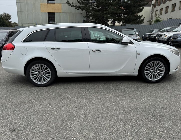 Opel Insignia Kombi 2,0 l 96 kw