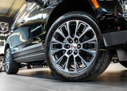 GMC Yukon SUV 6,2 l 313 kw